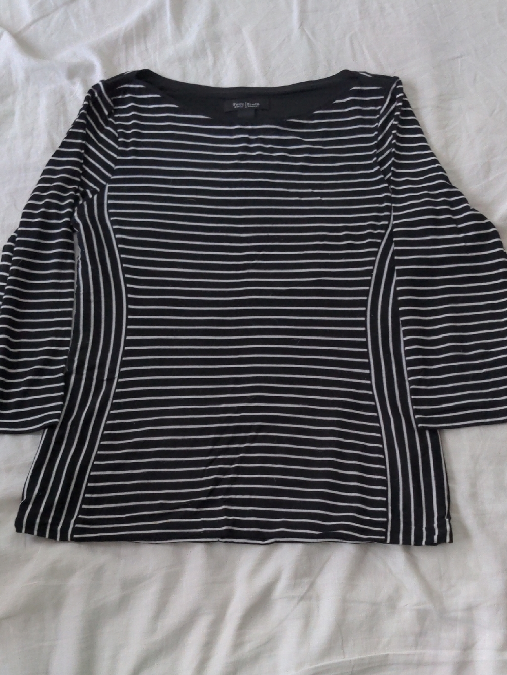 White House Black Market Black And White Striped 3/4 Sleeve Rayon Sweater Size M